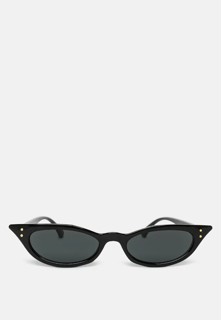 Friendly Oval Cat Eye Sunglasses