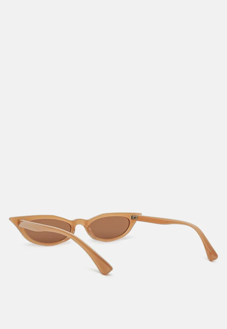 Friendly Oval Cat Eye Sunglasses