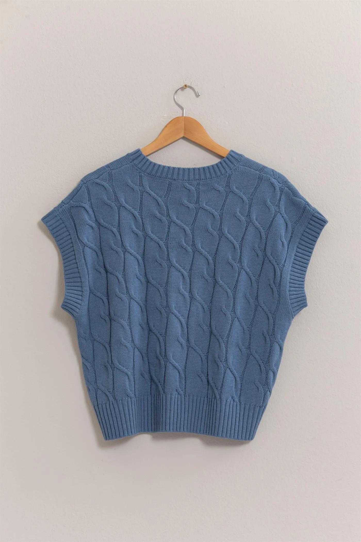 Oversized Cable Knit Sweater Vest