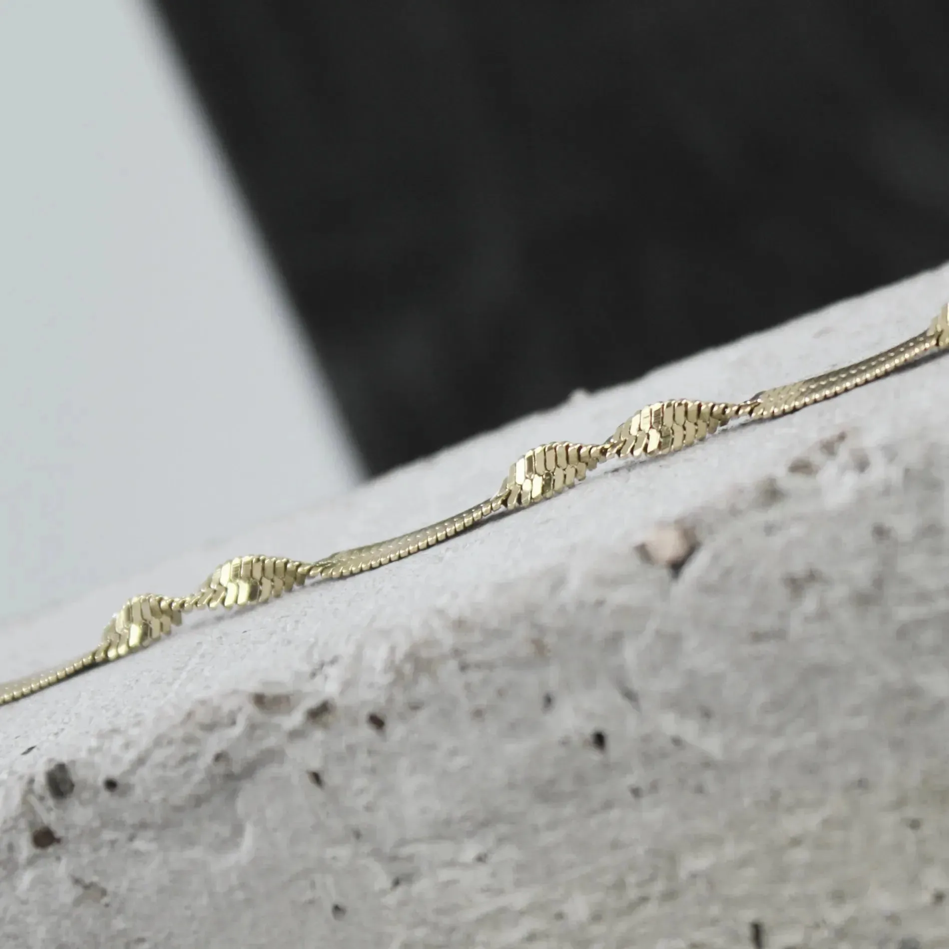 Passion Waterproof Twisted 2mm Herringbone Bracelet 18K Gold Plating