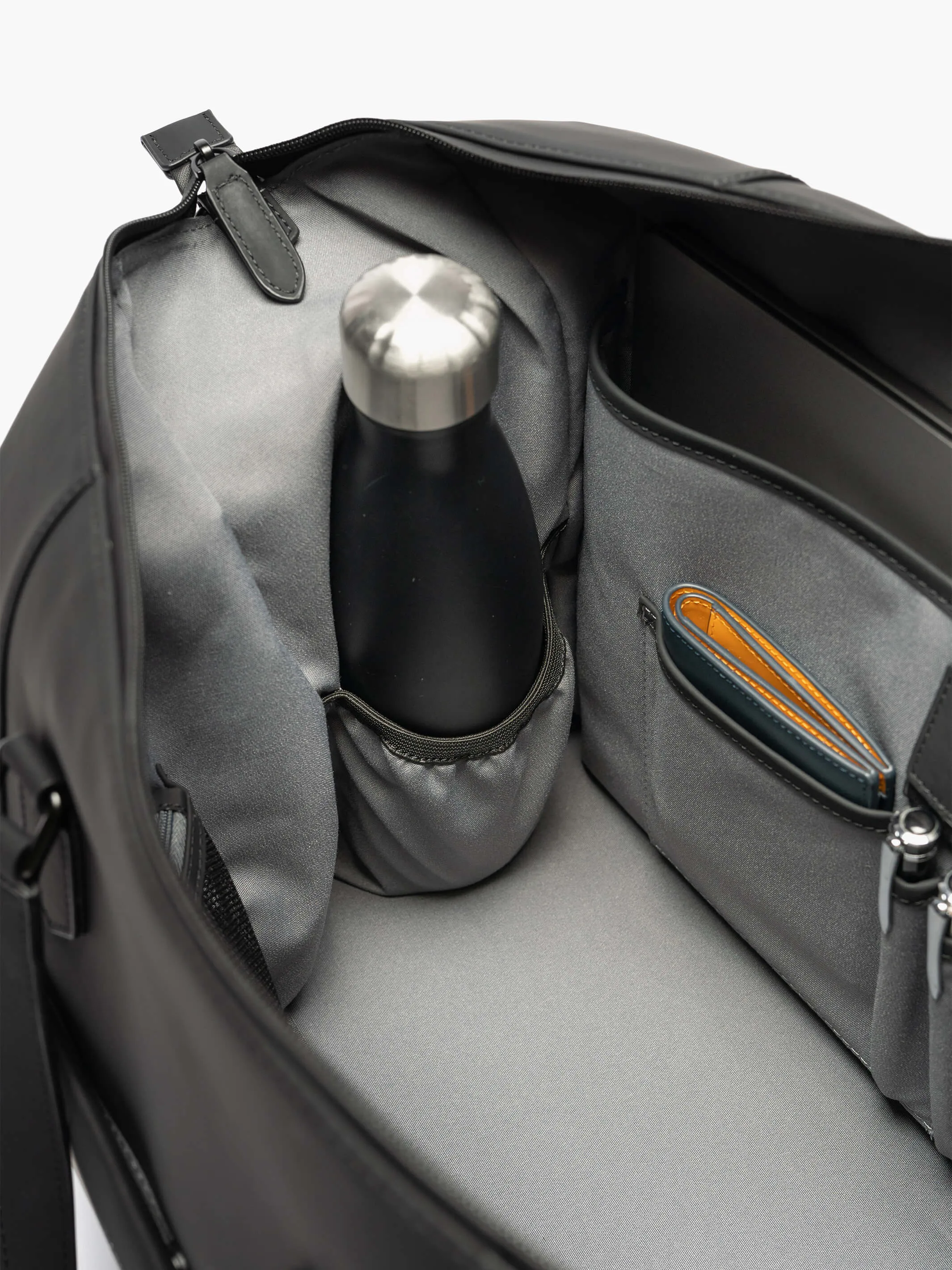 Vista Waterproof Weekender